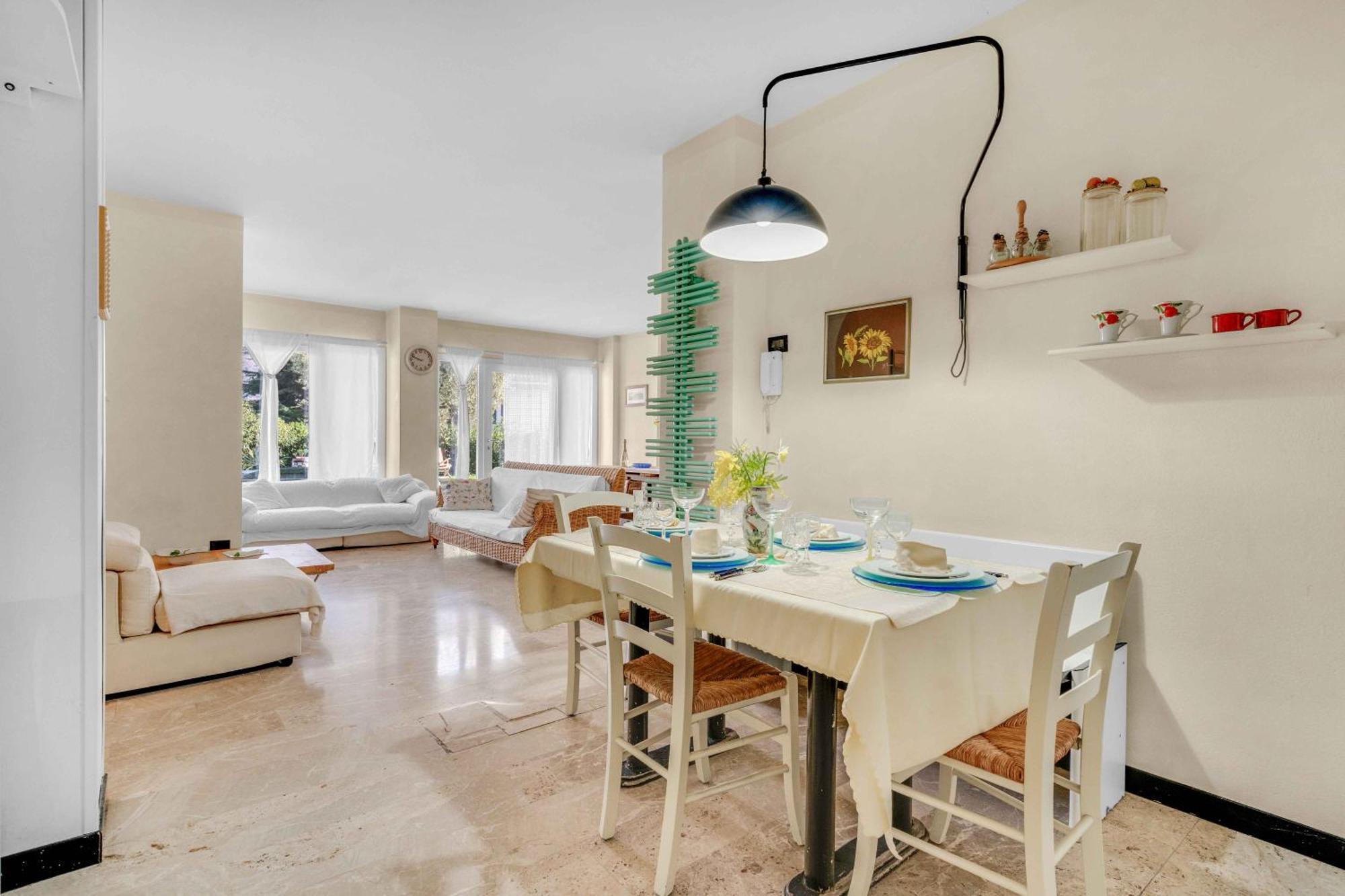 Apartmán Ampia Dimora A Salo Con Parcheggio E Giardino Exteriér fotografie