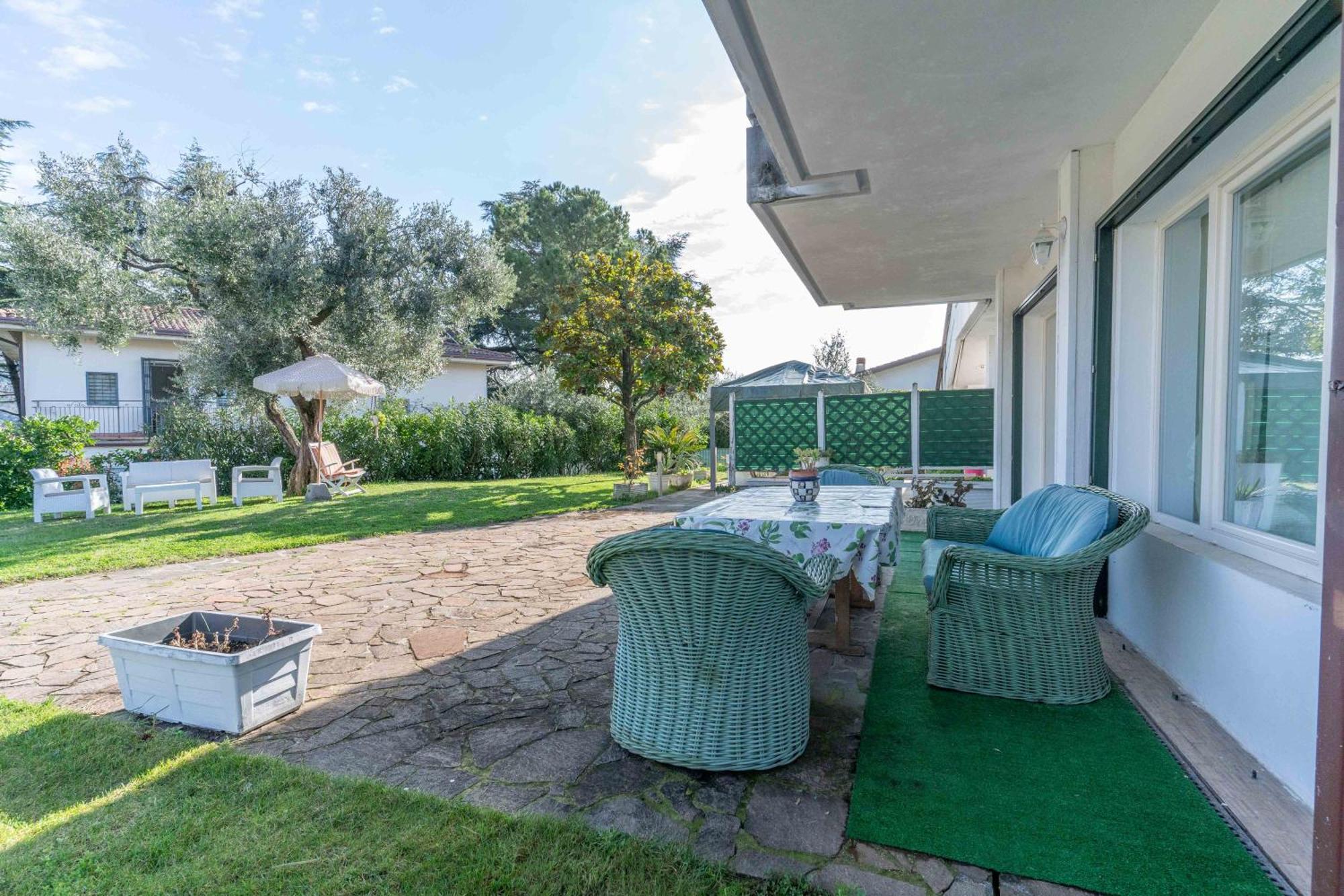 Apartmán Ampia Dimora A Salo Con Parcheggio E Giardino Exteriér fotografie