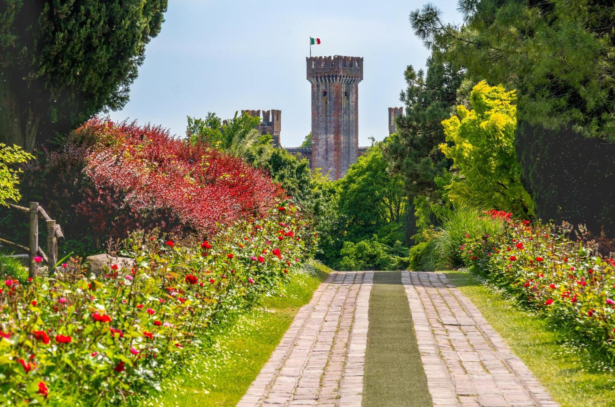 Apartmán Ampia Dimora A Salo Con Parcheggio E Giardino Exteriér fotografie